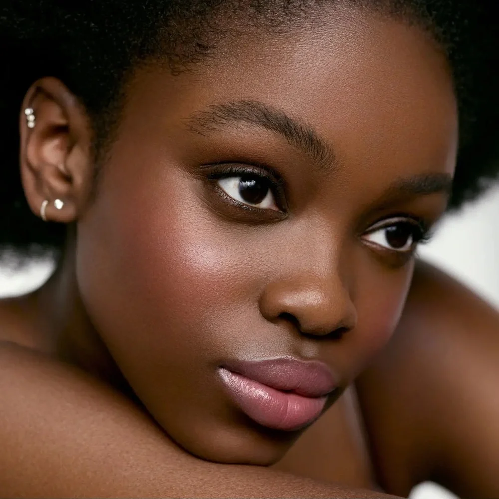 BNIB Rose Inc Blush • Hibiscus